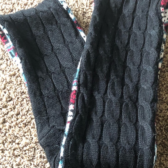 Muk Luks Infinity Scarf & Hat Set Reversible - Picture 6 of 6